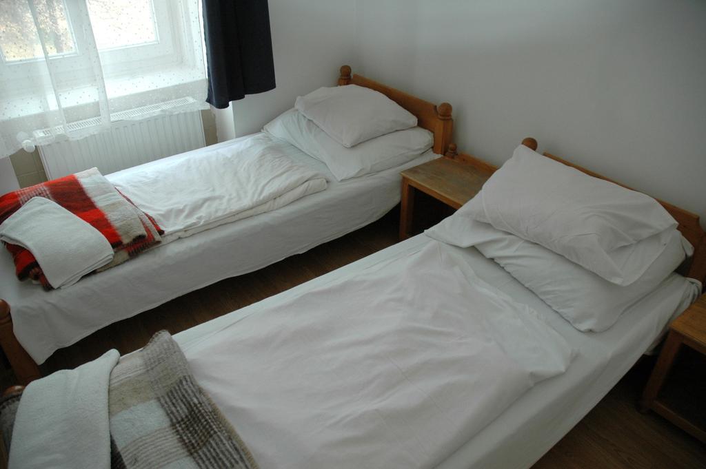Rugby Club Hostel Эстергом Экстерьер фото